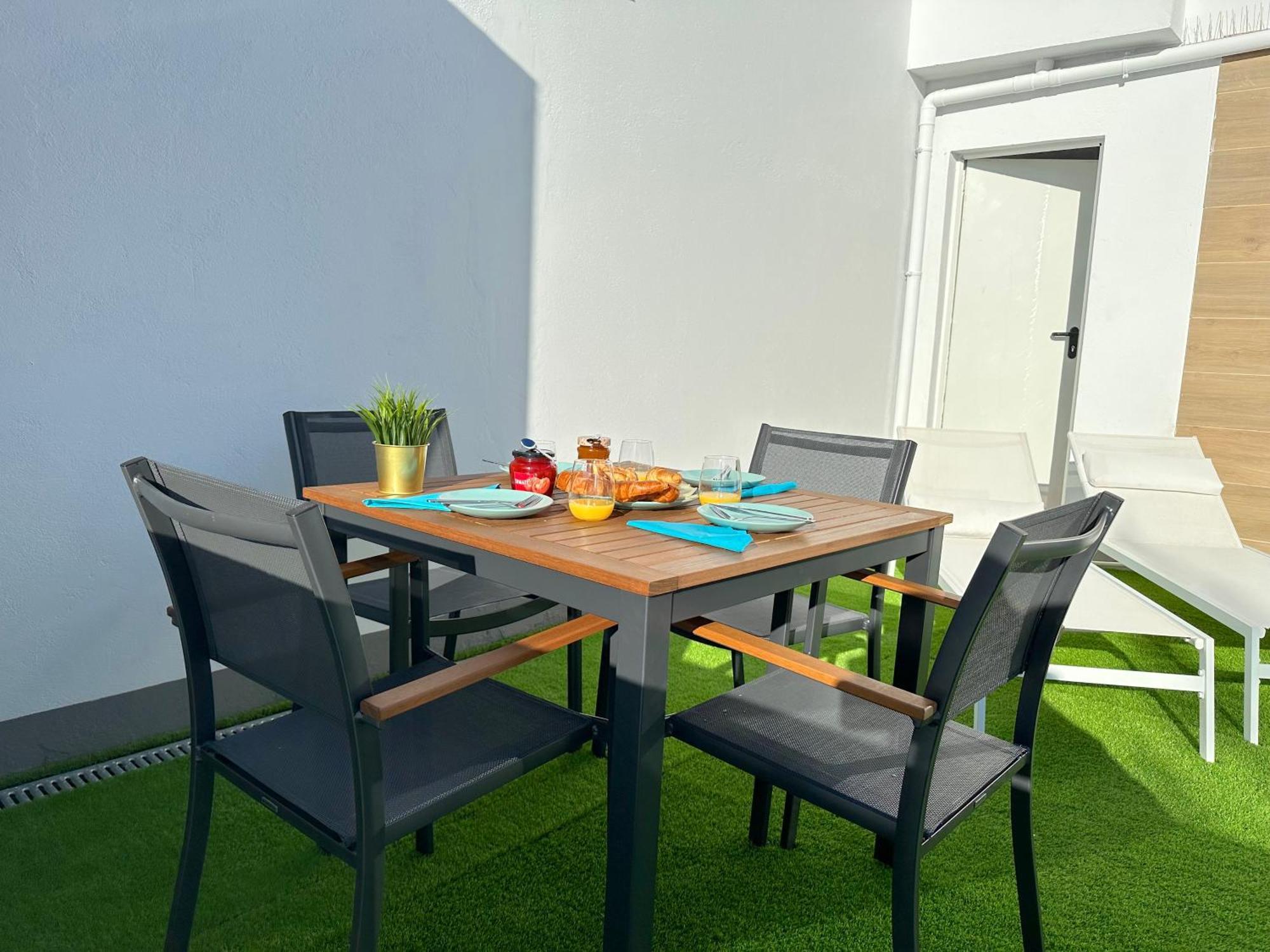 Suites Verano Azul Castillo del Romeral 외부 사진