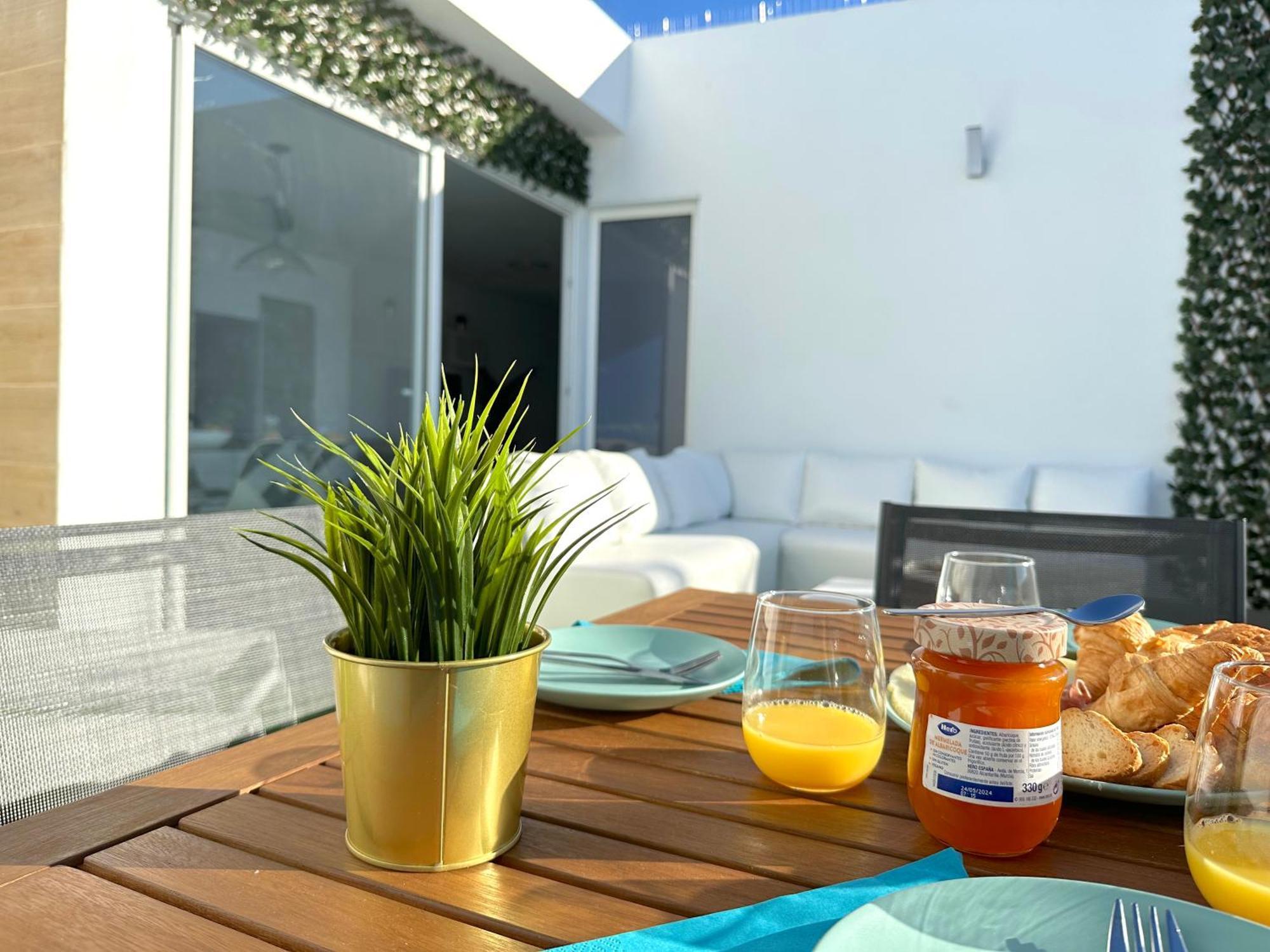 Suites Verano Azul Castillo del Romeral 외부 사진